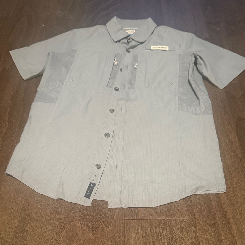 Magellan Outdoors Kids Gray Button Down Shirt-Size M 10-12
